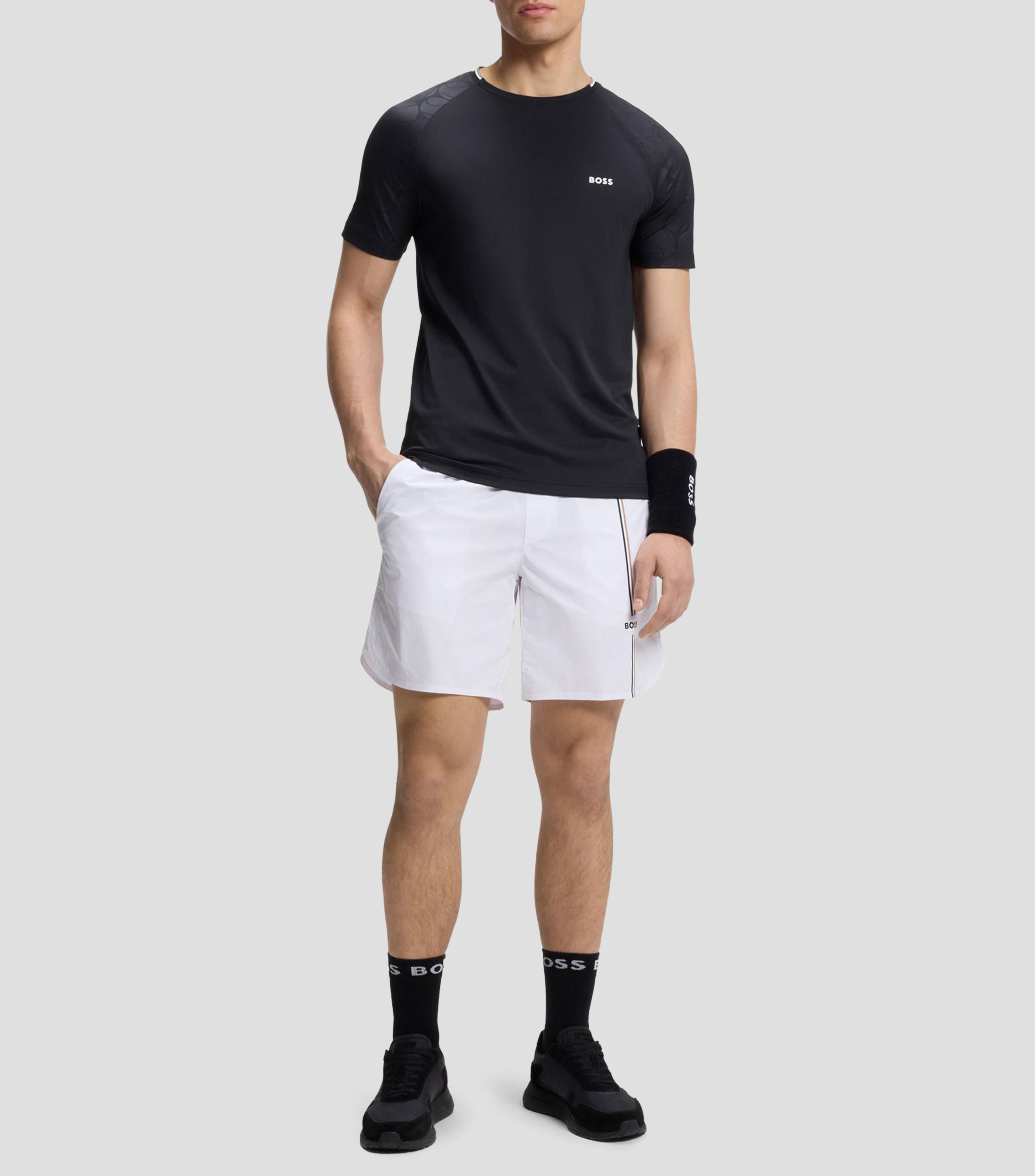 Playera activa con absorción de la humedad y grabado de pelota de tenis Hombre